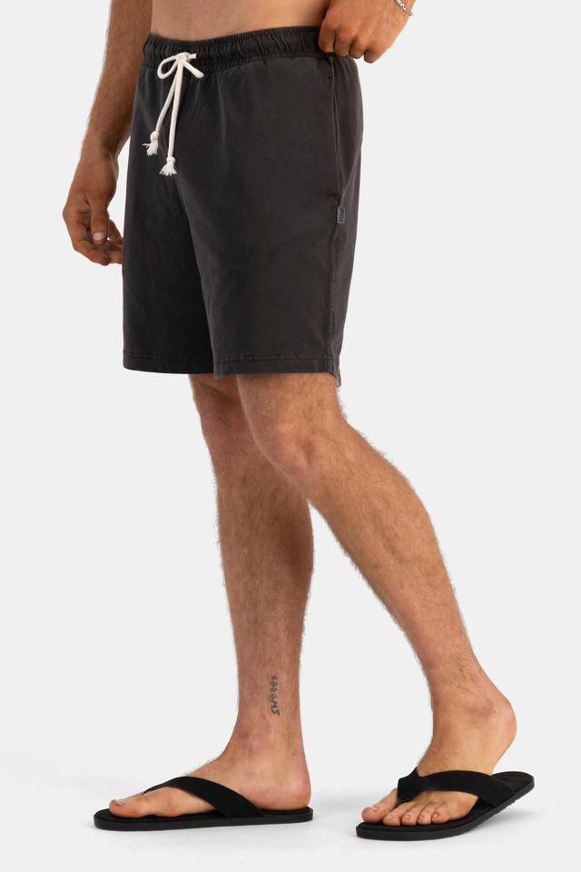 Fletcher (He/Him) wears size M and is 185cm tall with 101cm chest and 81cm waist