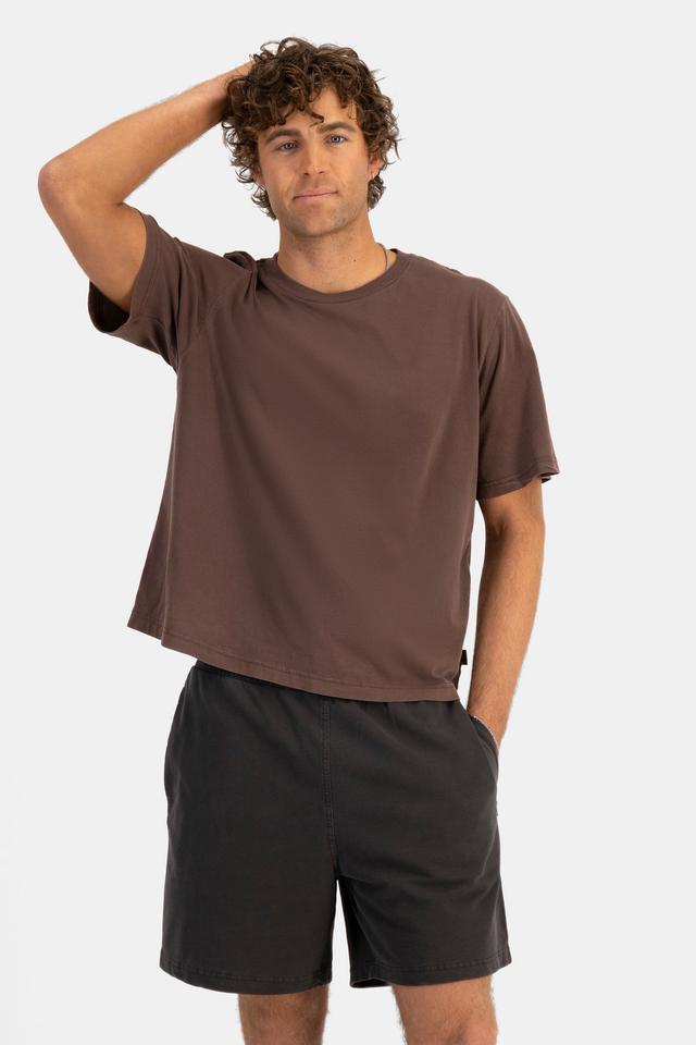 Fletcher (He/Him) wears size M and is 185cm tall with 101cm chest and 81cm waist