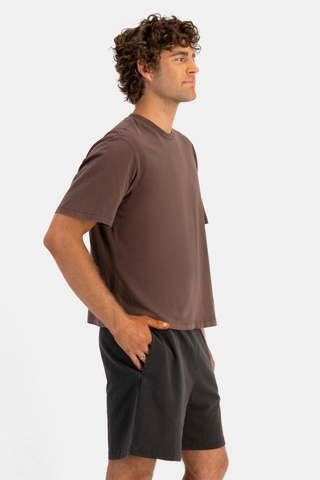 Fletcher (He/Him) wears size M and is 185cm tall with 101cm chest and 81cm waist