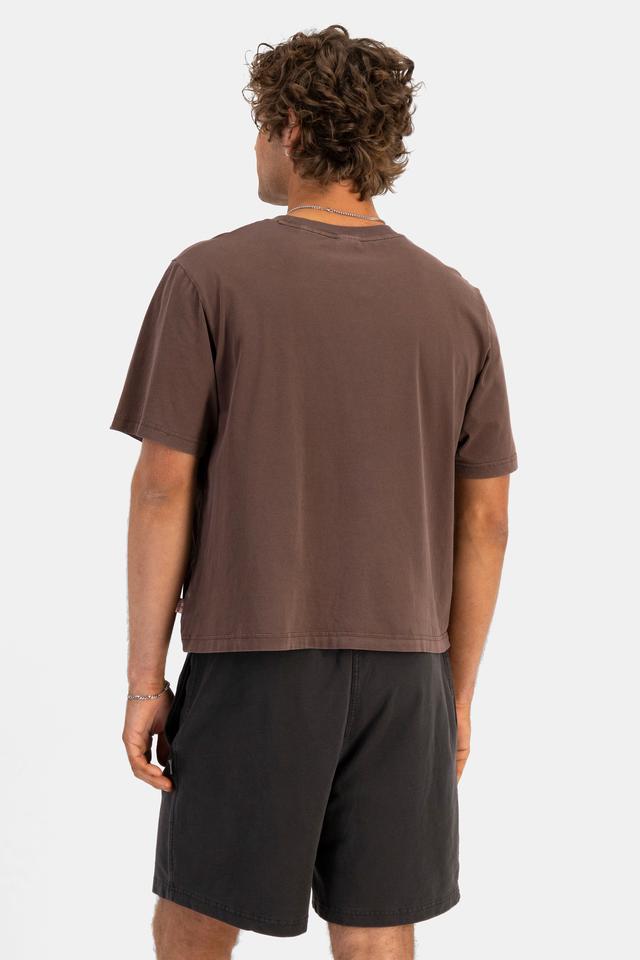 Fletcher (He/Him) wears size M and is 185cm tall with 101cm chest and 81cm waist