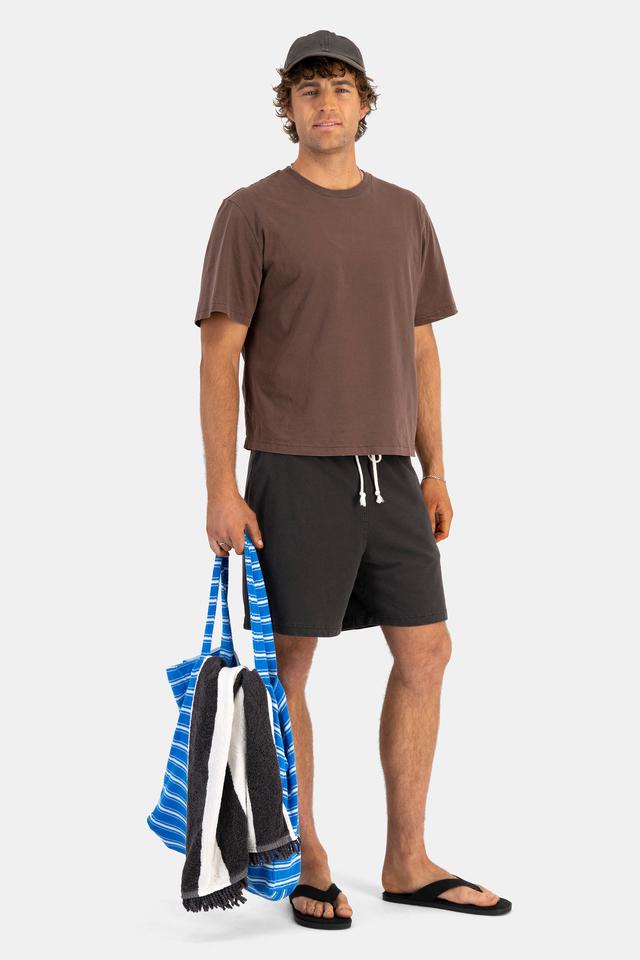 Fletcher (He/Him) wears size M and is 185cm tall with 101cm chest and 81cm waist