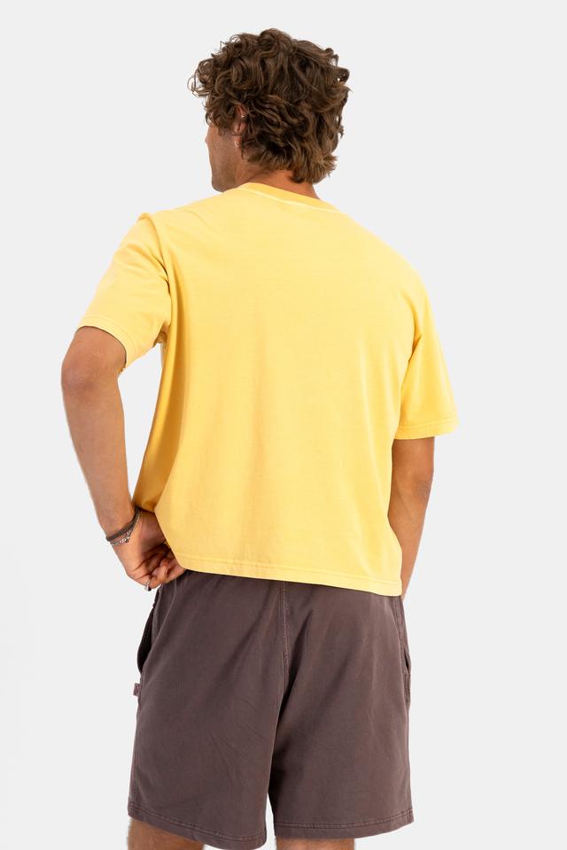 Fletcher (He/Him) wears size M and is 185cm tall with 101cm chest and 81cm waist