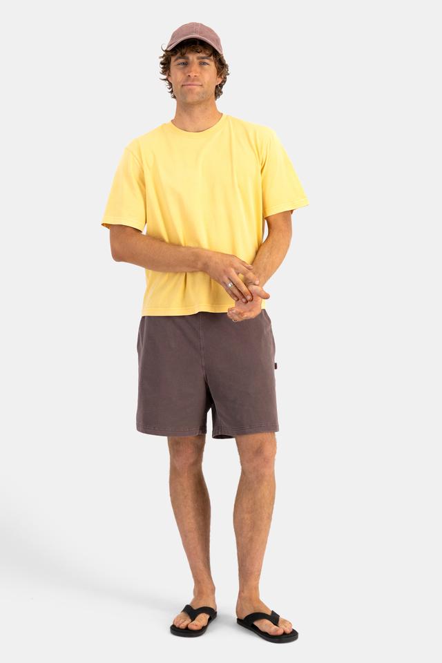 Fletcher (He/Him) wears size M and is 185cm tall with 101cm chest and 81cm waist