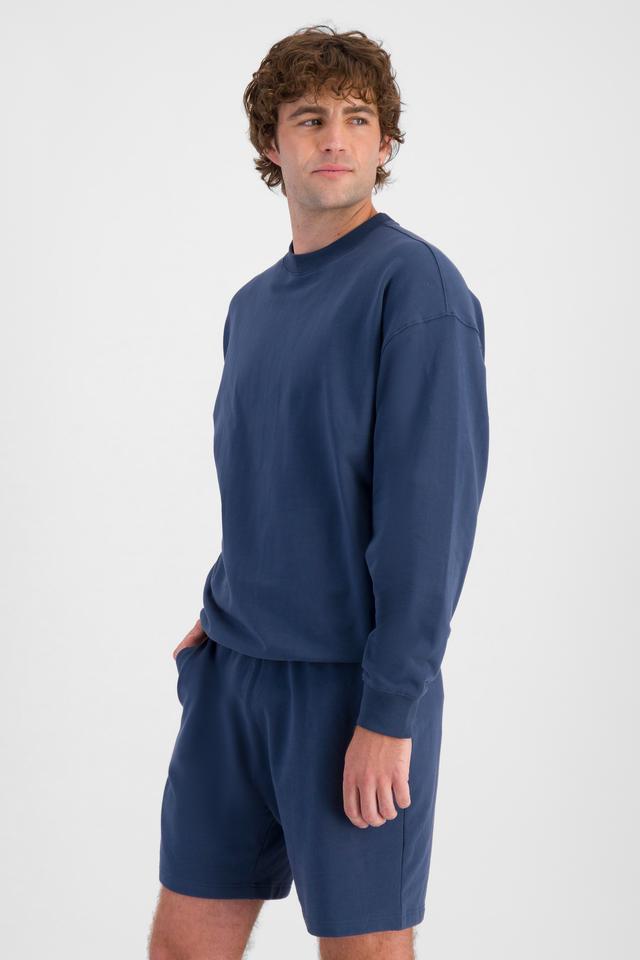 Fletcher (He/Him) wears size M and is 185cm tall with 101cm chest and 81cm waist