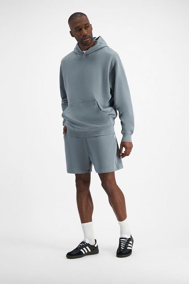 Paoulo (He/Him) wears size Medium and is 188cm tall with 98cm chest and 79cm waist