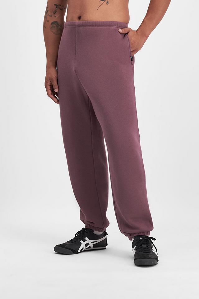 Carl-Michael (He/Him) wears size Medium and is 186cm tall with 97cm chest and 83cm waist