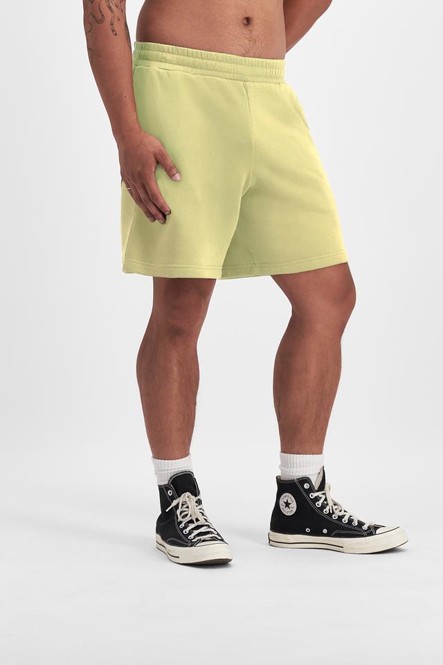Carl-Michael (He/Him) wears size Medium and is 186cm tall with 97cm chest and 83cm waist