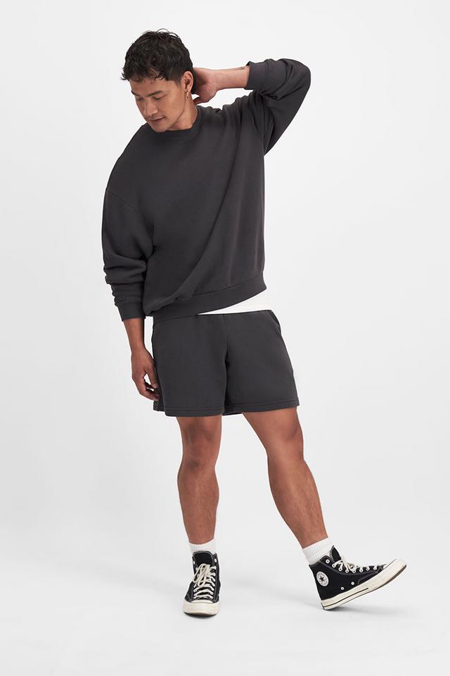 Carl-Michael (He/Him) wears size Medium and is 186cm tall with 97cm chest and 83cm waist