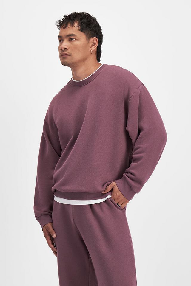 Carl-Michael (He/Him) wears size Medium and is 186cm tall with 97cm chest and 83cm waist