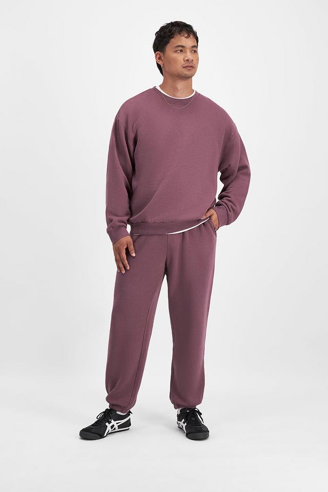 Carl-Michael (He/Him) wears size Medium and is 186cm tall with 97cm chest and 83cm waist