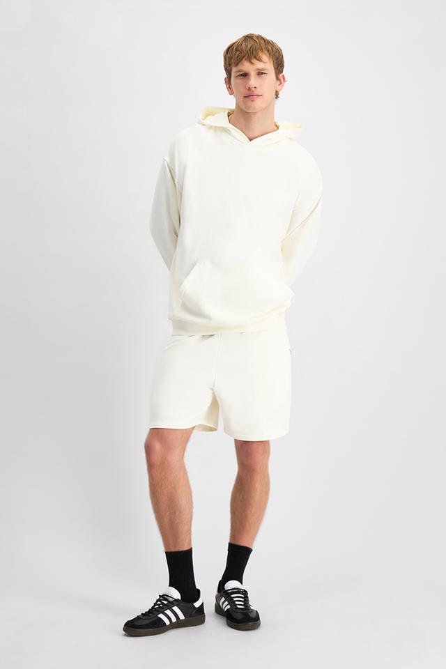 Max (He/Him) wears size Medium and is 189cm tall with 90cm chest and 73cm waist