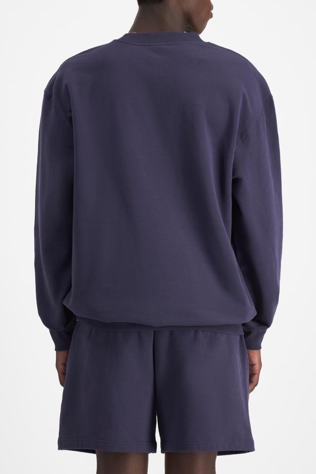 Emmanuel (He/Him) wears size M and is 182cm tall with 93cm chest and 73cm waist