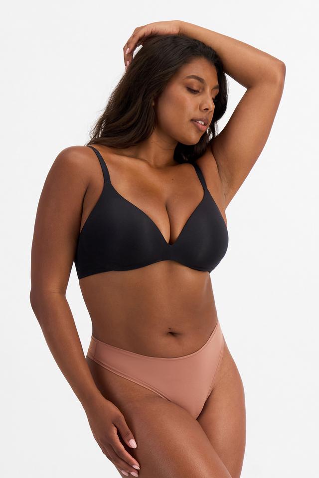 Camryn (She/Her) wears size 10 and is 106cm tall with 95cm chest and 74cm waist