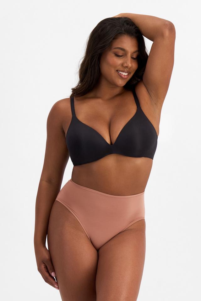 Camryn (She/Her) wears size 10 and is 106cm tall with 95cm chest and 74cm waist