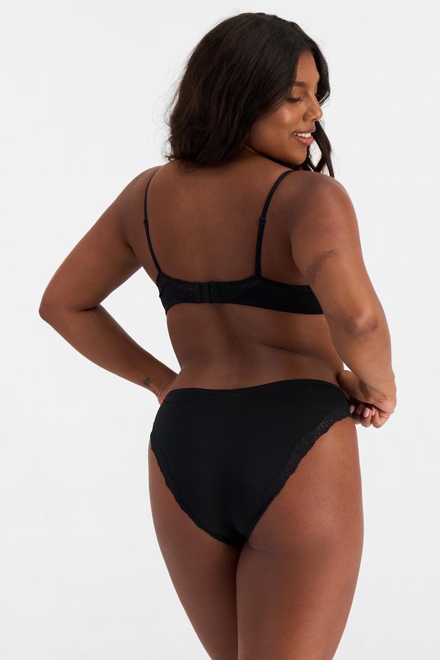 Camryn (She/Her) wears size 10 and is 106cm tall with 95cm chest and 74cm waist