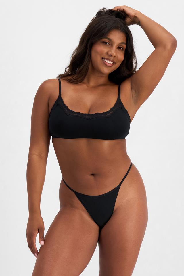 Camryn (She/Her) wears size 10 and is 177cm tall with 95cm chest and 74cm waist
