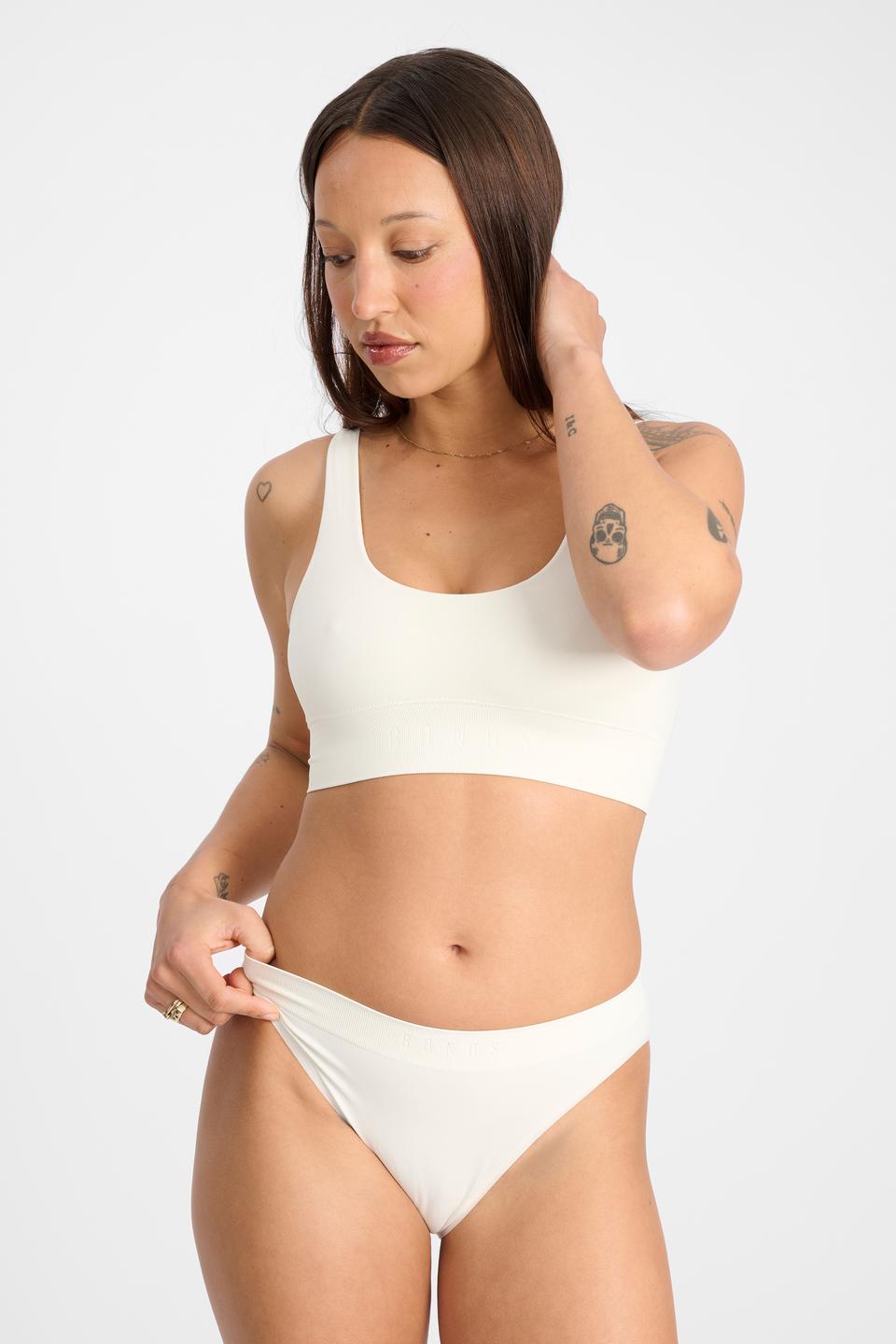 Bases Seamless Scoop Crop