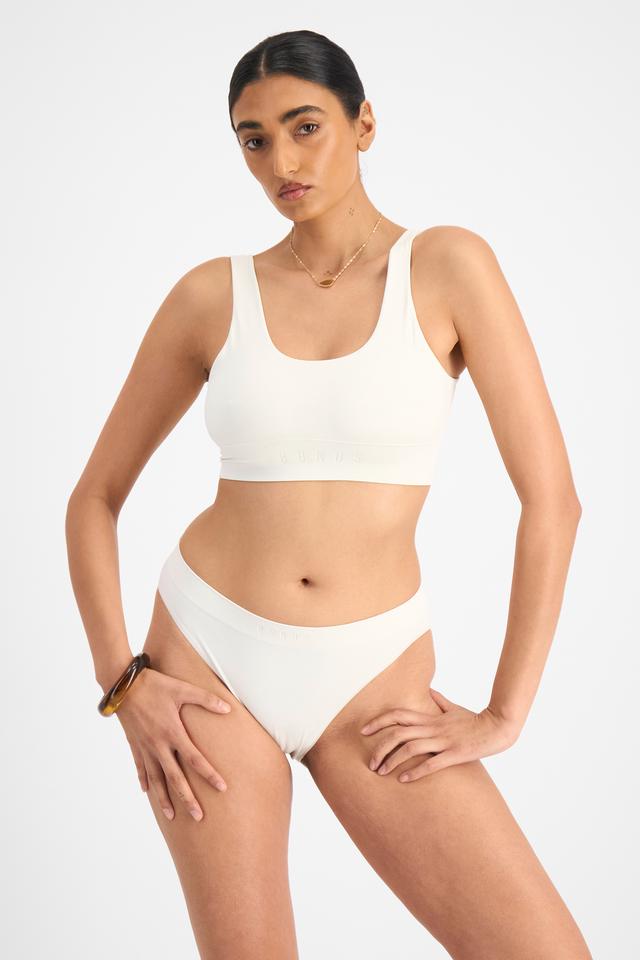 Bases Seamless Scoop Crop