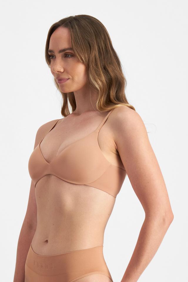 Mikaela (She/Her) wears size 12B and is 177cm tall with 89cm chest and 66cm waist
