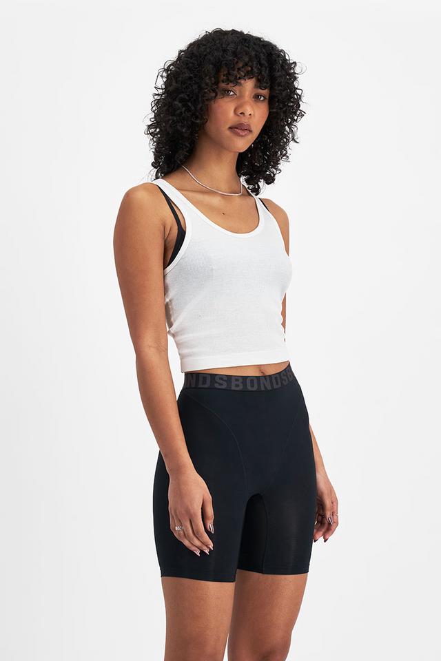 Elodie (She/Her) Wears Size 10 And Is 180cm Tall With 83cm Chest And 62cm Waist