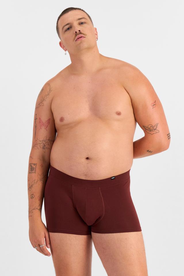 Jake (He/Him) wears size XL and is 195cm tall with 115.57cm chest and 106.68cm waist