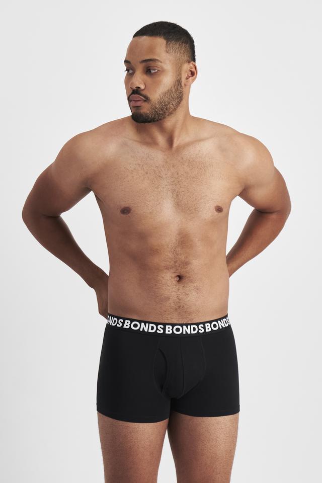 Jason (He/Him) wears size XL and is 194cm tall with 93cm chest and 113cm waist
