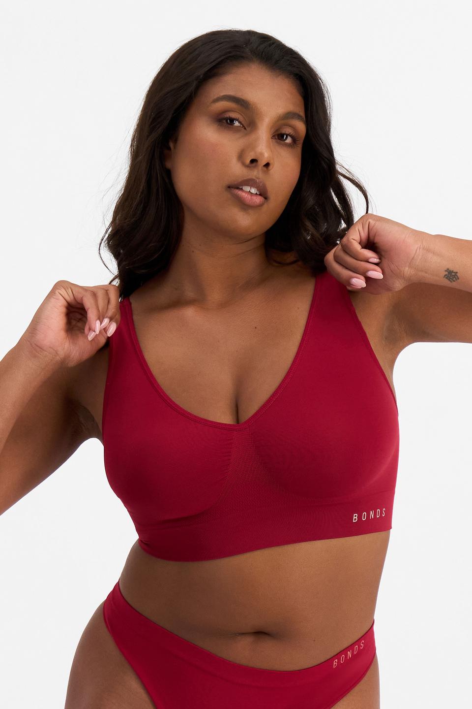 Camryn (She/Her) wears size 10 and is 106cm tall with 95cm chest and 74cm waist