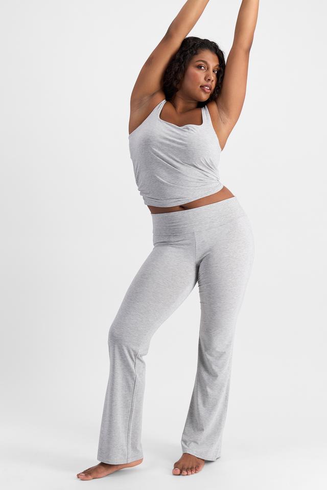 Camryn (She/Her) wears size S and is 106cm tall with 95cm chest and 74cm waist