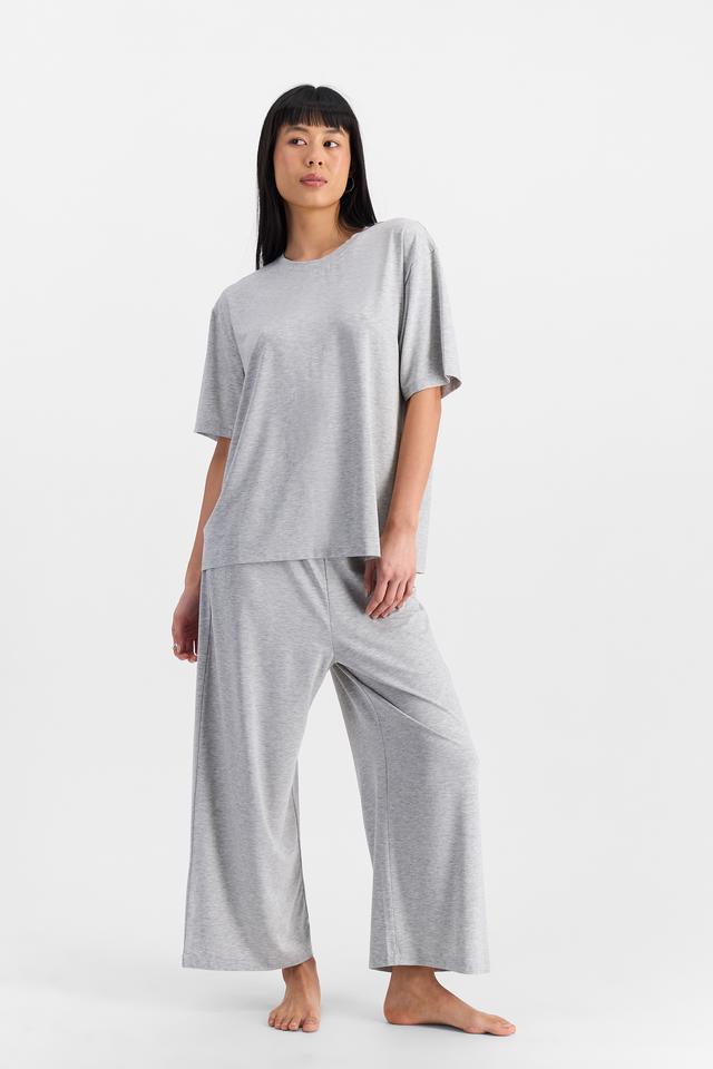 Nancy (She/Her) wears size S and is 170cm tall with 82cm chest and 64cm waist