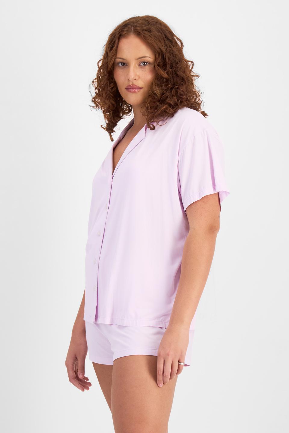 Cameron (She/Her) wears size L and is 179cm tall with 91cm chest and 74cm waist