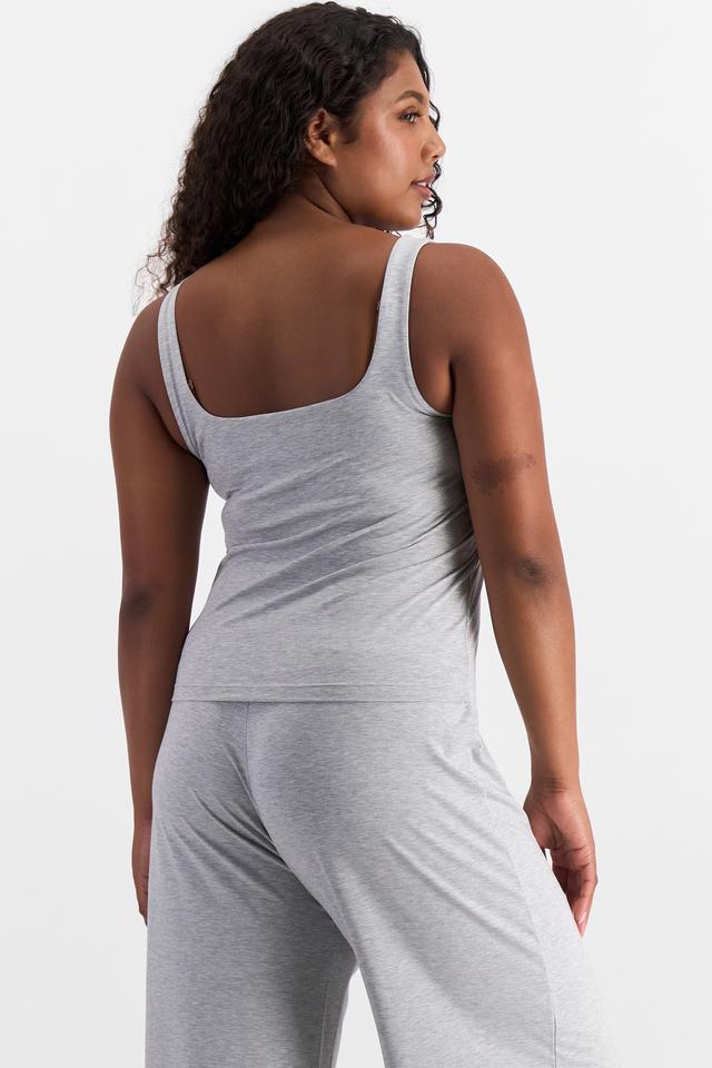 Camryn (She/Her) wears size S and is 106cm tall with 95cm chest and 74cm waist