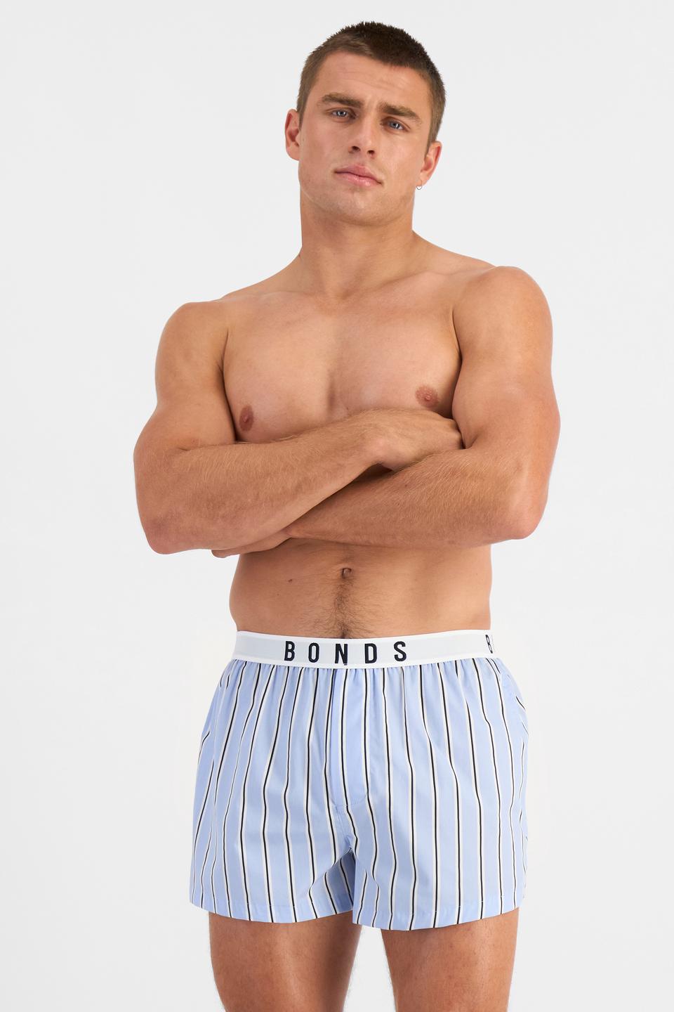 Charlie (He/Him) wears size M and is 183cm tall with 104cm chest and 85cm waist
