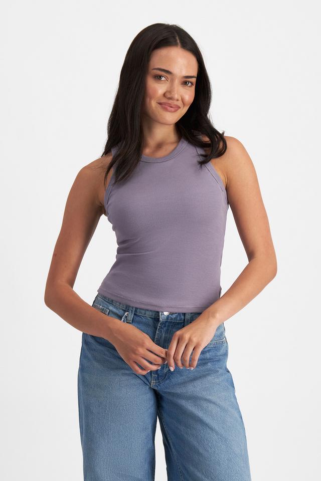 Portia (She/Her) wears size S and is 171cm tall with 80cm chest and 64cm waist