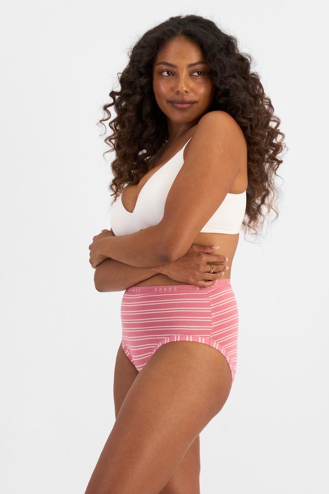 Camryn (She/Her) wears size 10 and is 106cm tall with 95cm chest and 74cm waist