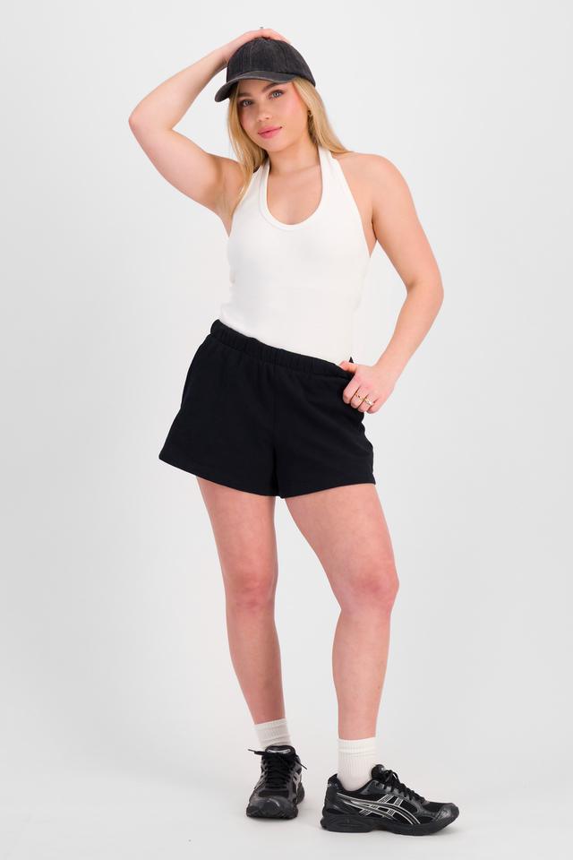 Sienna (She/Her) wears size S and is 164cm tall with cm chest and 71cm waist