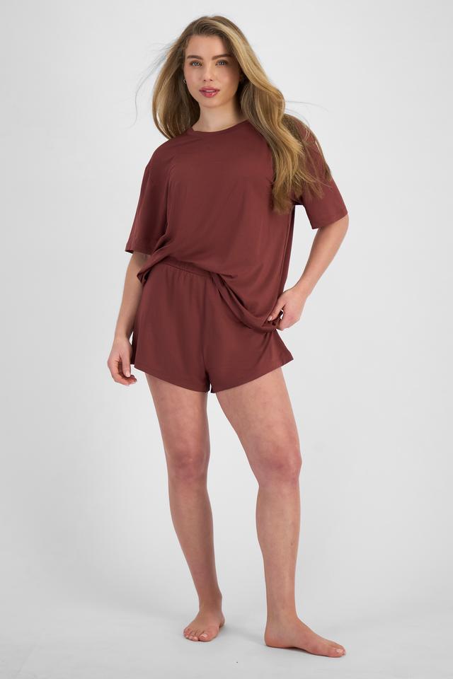 Sienna (She/Her) wears size S and is 164cm tall with cm chest and 71cm waist