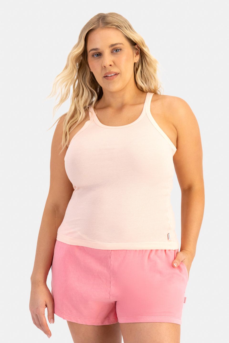 Shannon (She/Her) wears size L and is 172cm tall with 105cm chest and 89cm waist