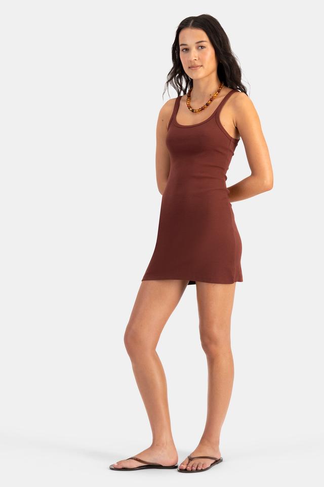 Sasha (She/Her) wears size S and is 175cm tall with 81cm chest and 64cm waist