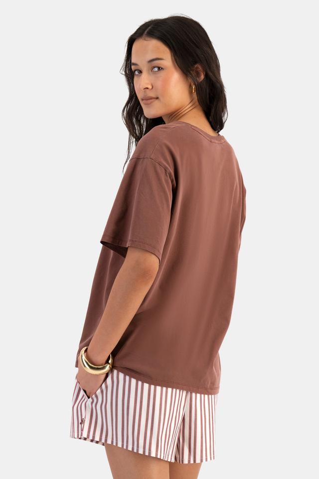 Sasha (She/Her) wears size S and is 175cm tall with 81cm chest and 64cm waist