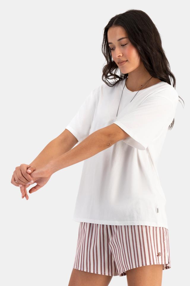 Sasha (She/Her) wears size S and is 175cm tall with 81cm chest and 64cm waist