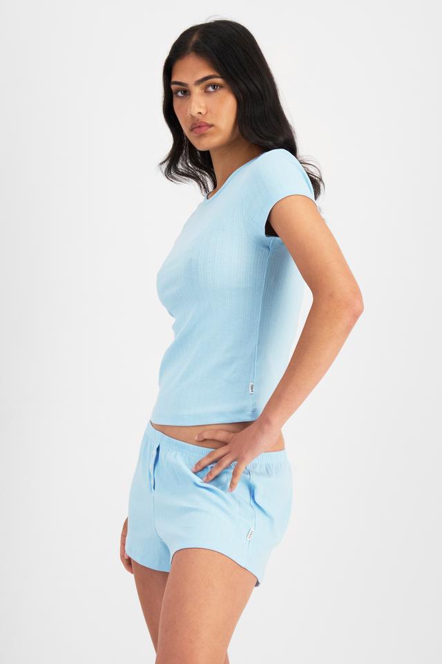 Tiana (She/Her) wears size S and is 176cm tall