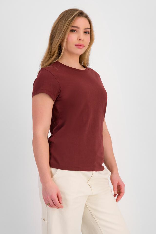 Sienna (She/Her) wears size S and is 164cm tall with cm chest and 71cm waist
