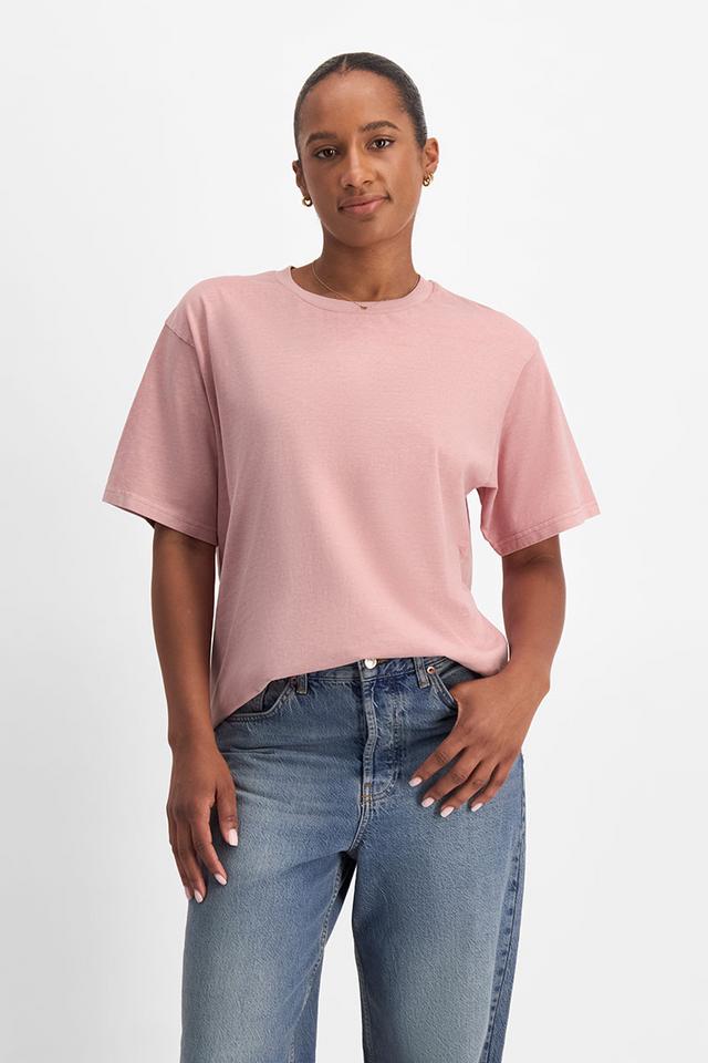 Ruby (She/Her) wears size S