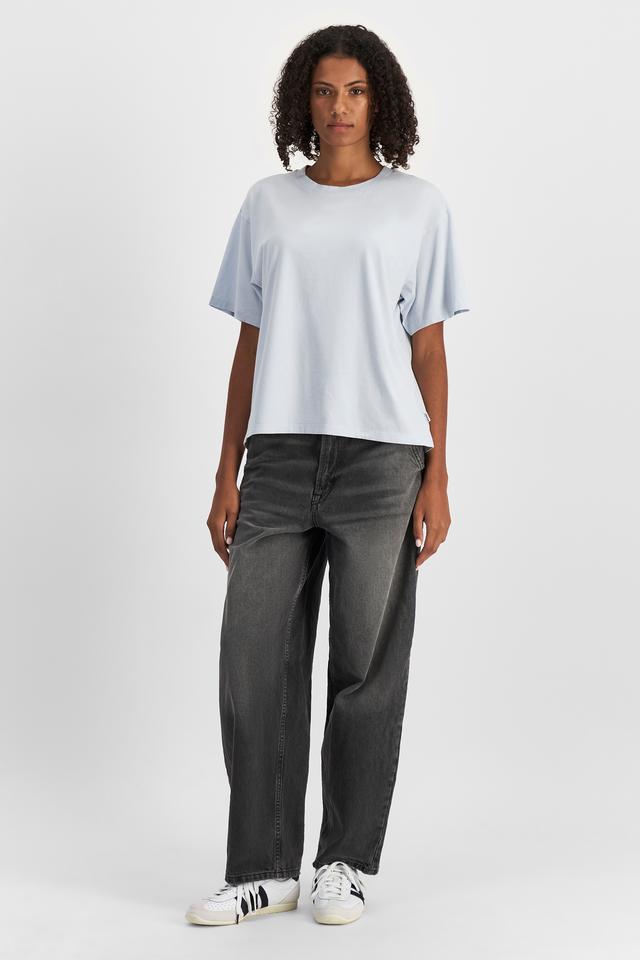 Norway (She/Her) wears size S and is 178cm tall with 82cm chest and 69cm waist