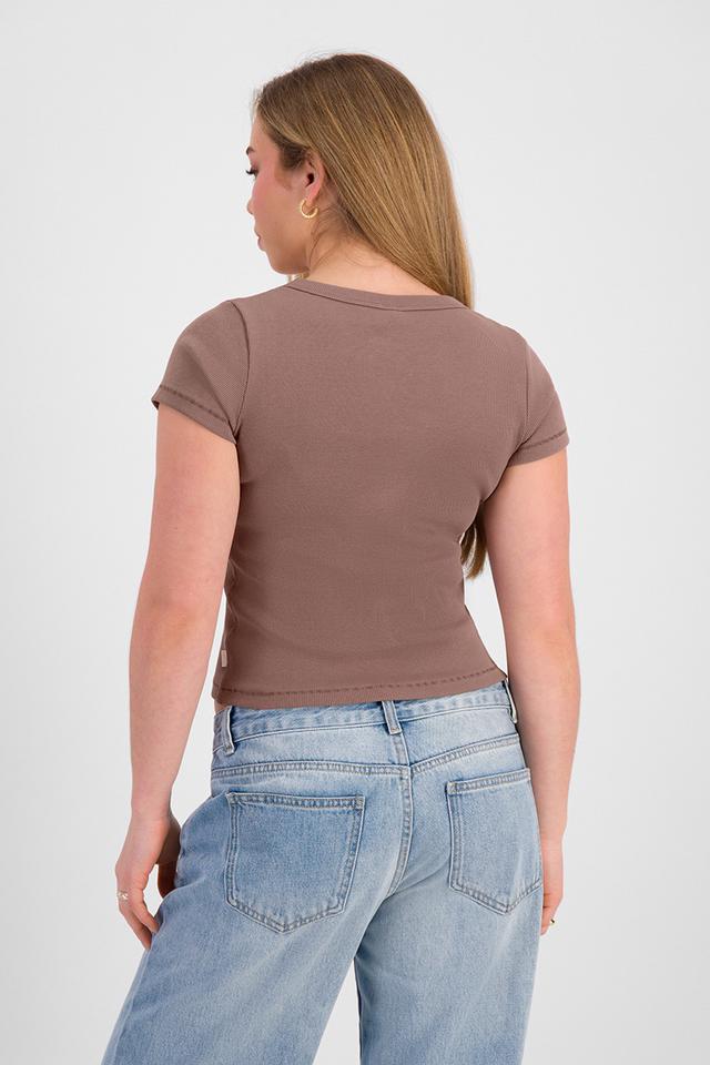 Sienna (She/Her) wears size S and is 164cm tall with cm chest and 71cm waist
