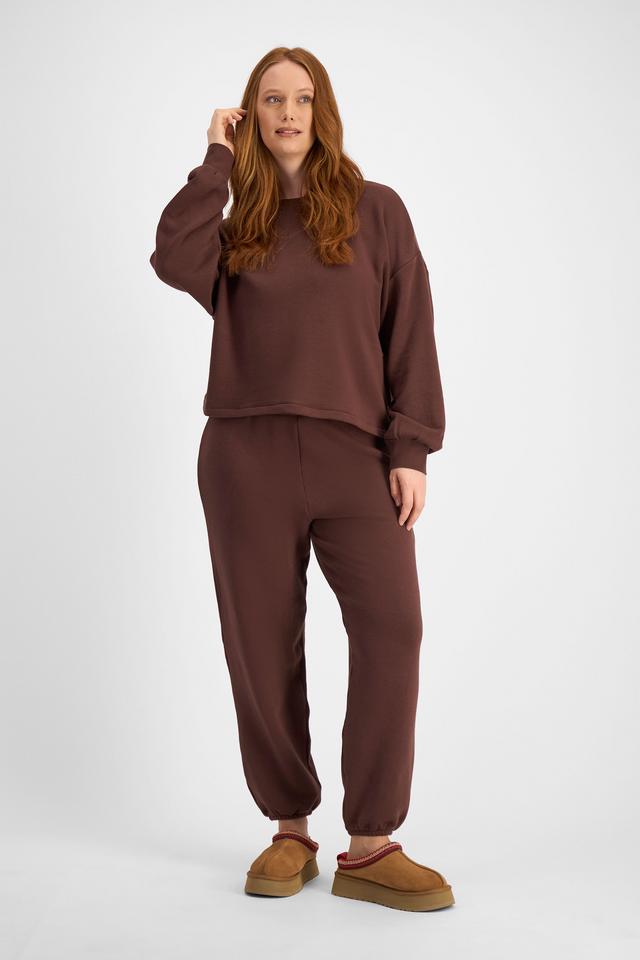 Martine (She/Her) wears size L and is 175cm tall with 82cm chest and 76cm waist