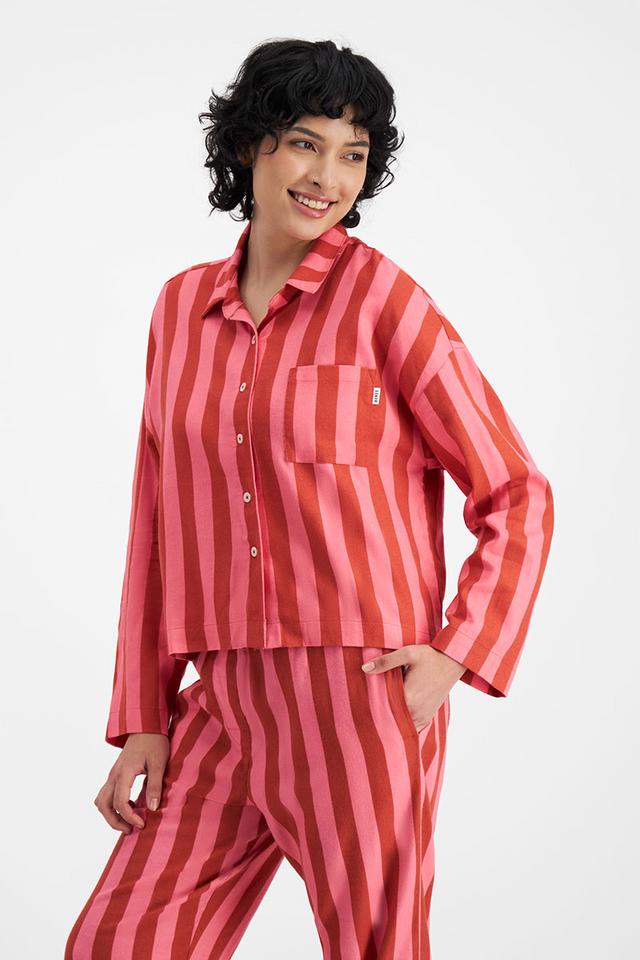 GeeGee (She/Her) wears size Small and is 178cm tall with 96cm chest and 73cm waist