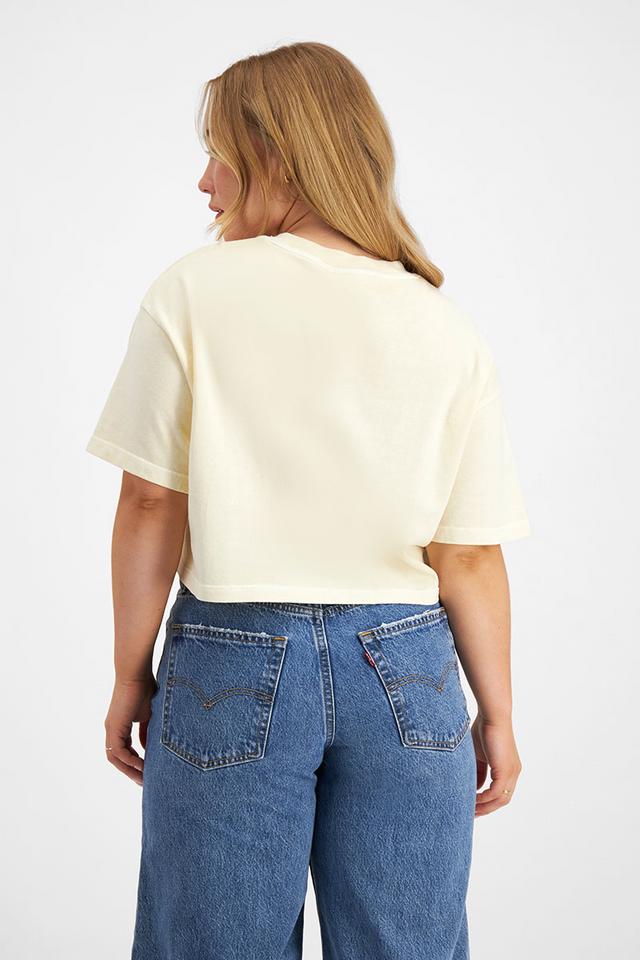 Taylor (She/Her) wears size Large and is 161cm tall with 98cm chest and 74cm waist