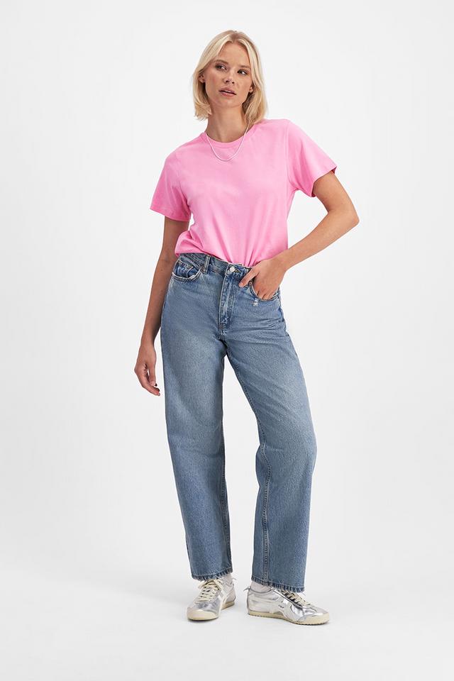 Annalise (She/Her) wears size Small and is 175cm tall with 85cm chest and 68cm waist