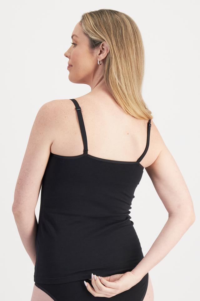 Brittany (She/Her) wears size 12 and is 173cm tall with 93cm chest and 78cm waist